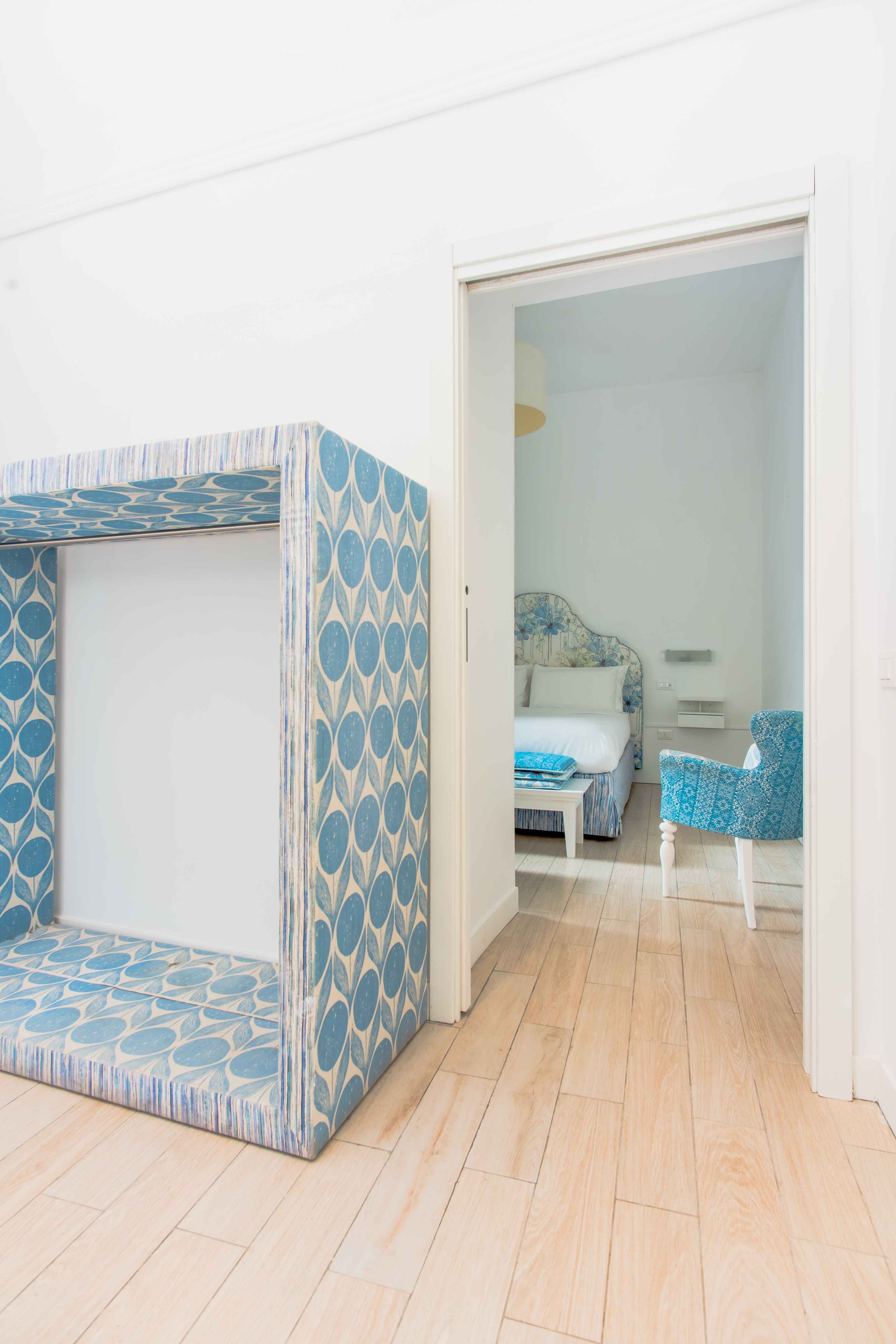 Room detail 3