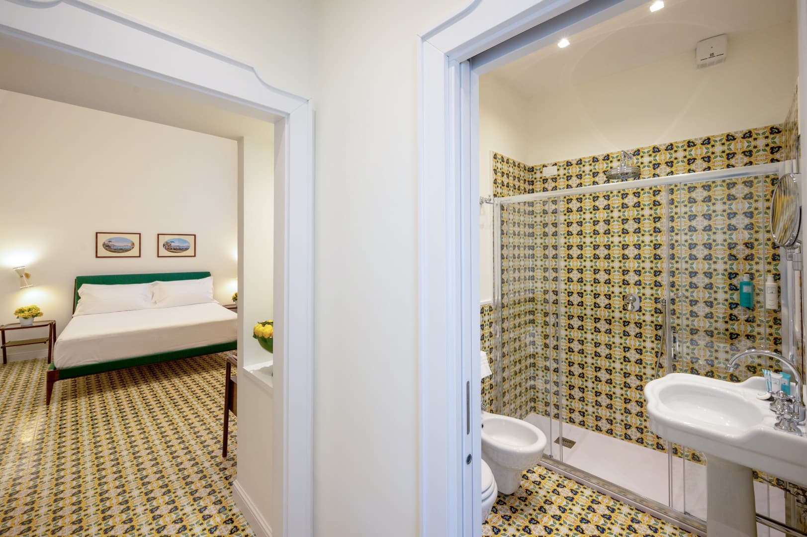 Room detail 3